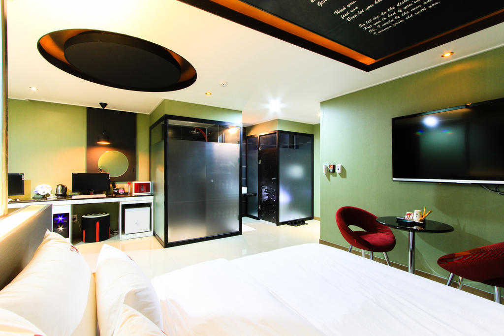 Haeundae Foru Hotel Пусан Номер фото