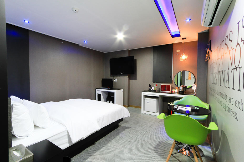 Haeundae Foru Hotel Пусан Номер фото